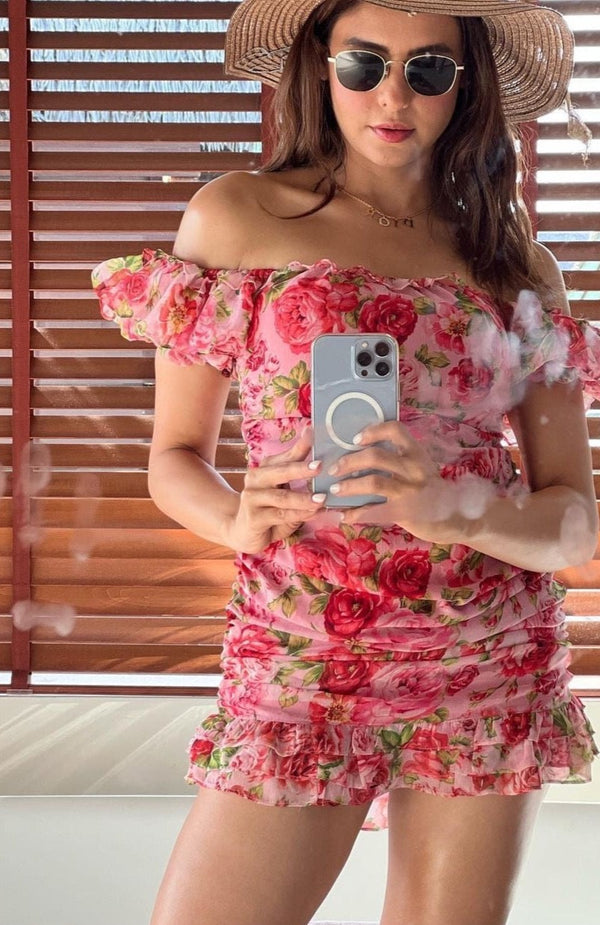 Aamna Sharif in Cherry Bomb
