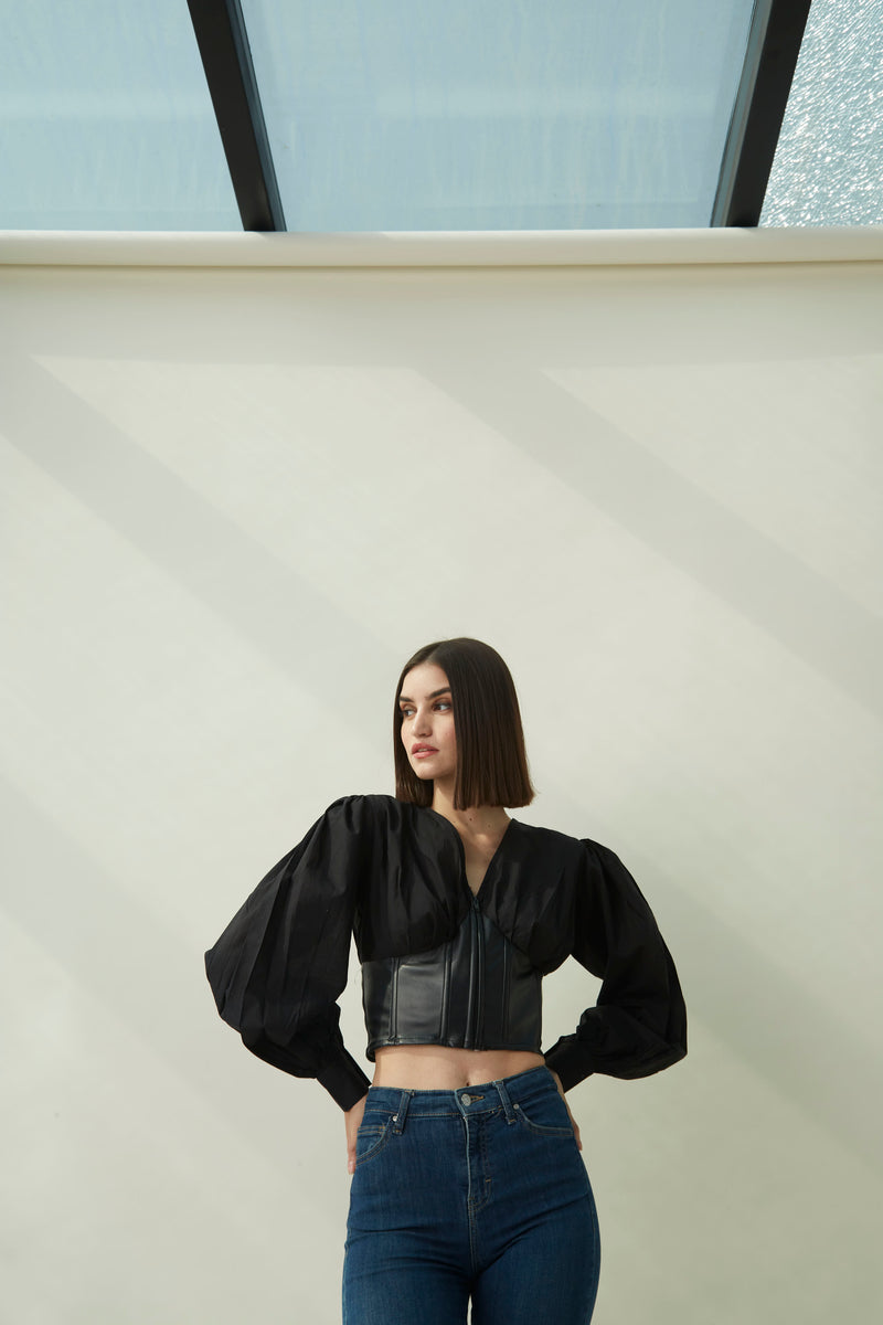 Victoria - Black